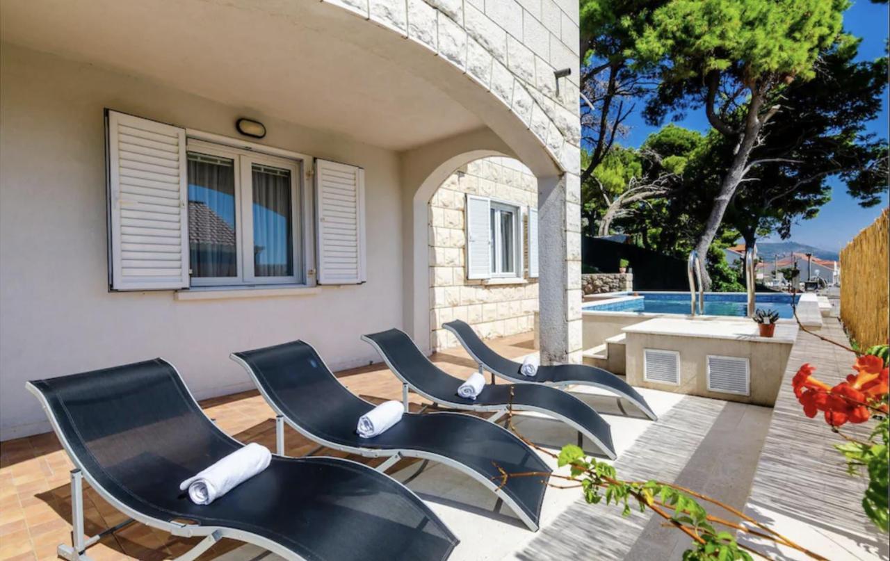 Wave N' Sea Apartment With A Private Pool Ντουμπρόβνικ Εξωτερικό φωτογραφία