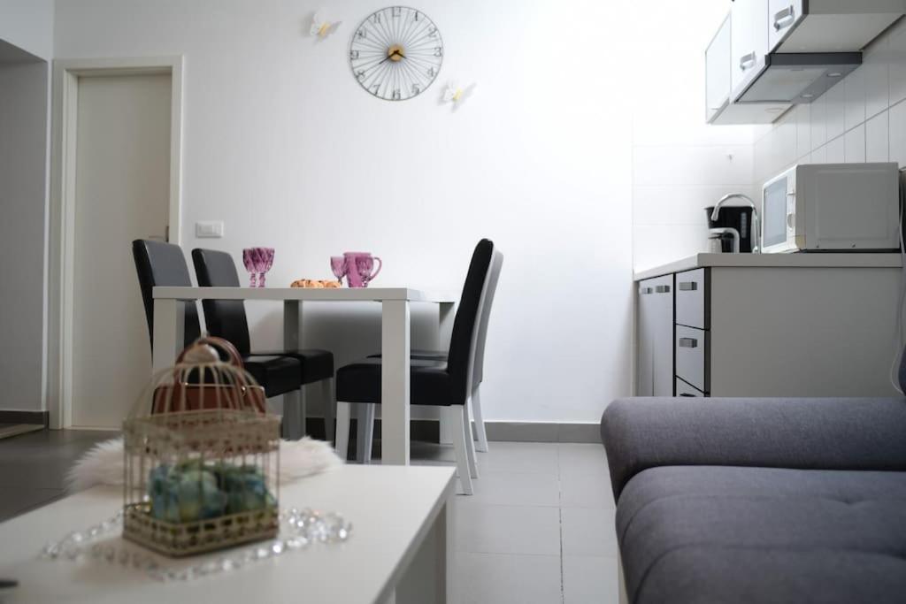 Wave N' Sea Apartment With A Private Pool Ντουμπρόβνικ Εξωτερικό φωτογραφία